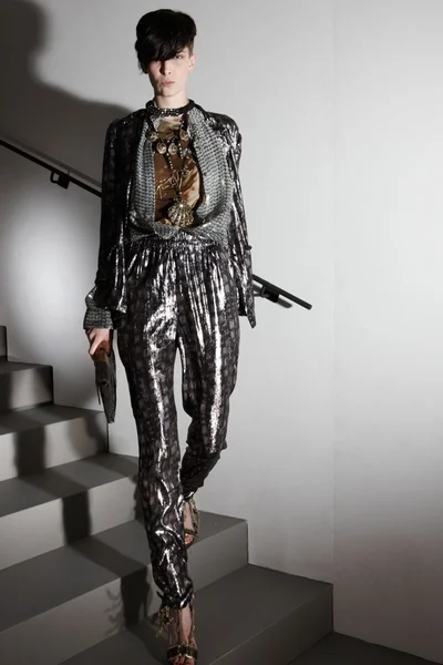 Look 8